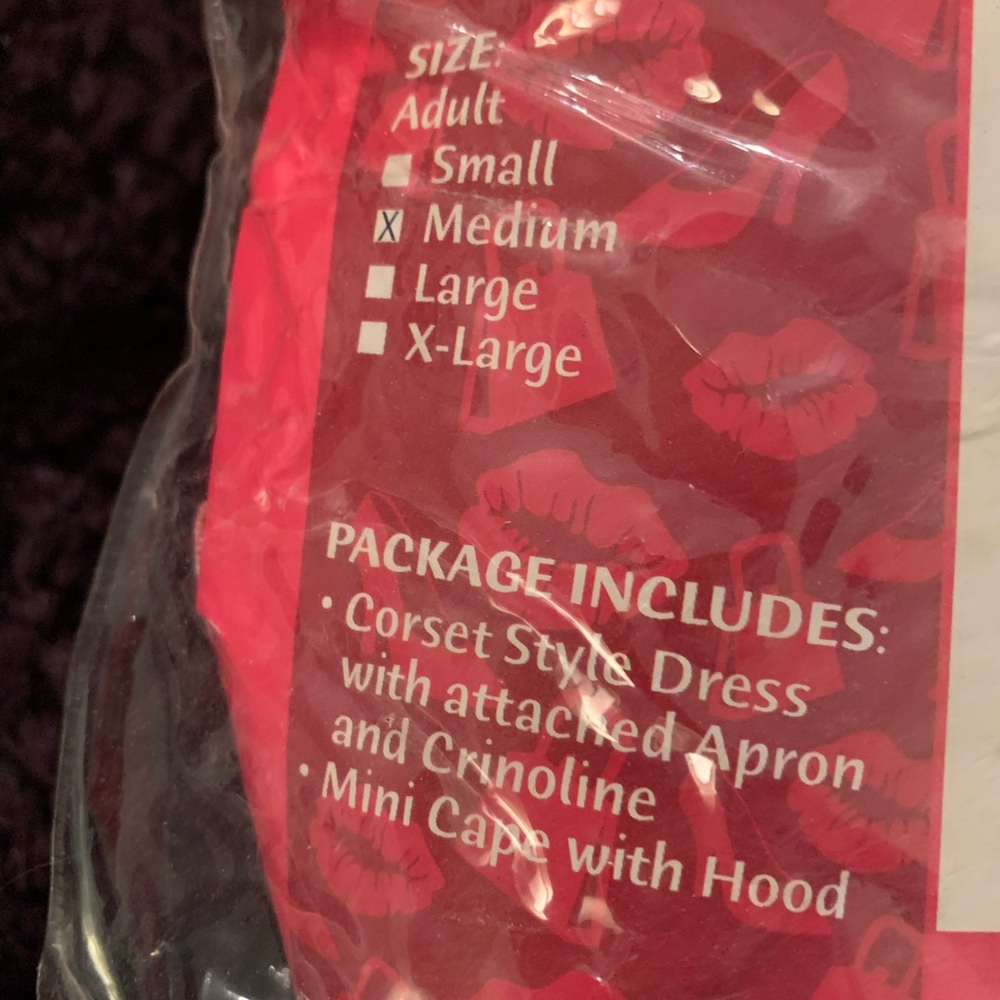 Red Riding Hood with Cape - Picture 3 of 3